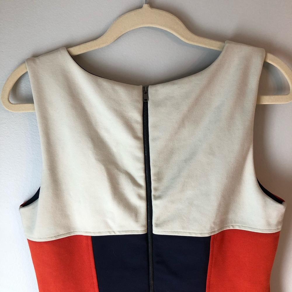 Fitted Color Block Dress - Picture 5 of 8